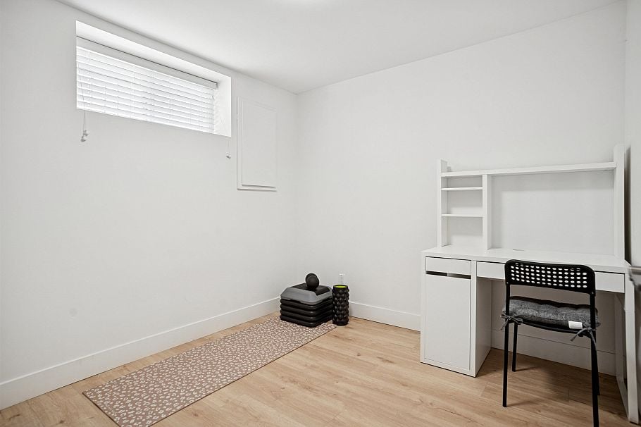 2168 E 8th Avenue Vancouver, BC - 34