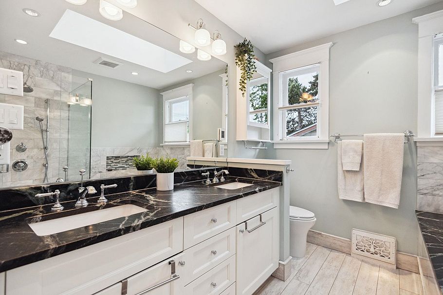 346 E 5th Street North Vancouver, BC - 26