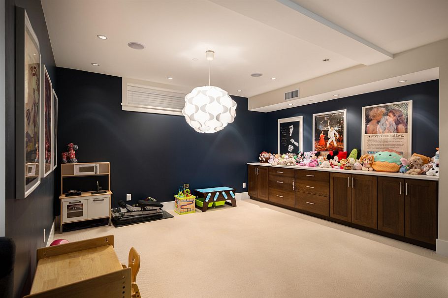 6467 Larch Street Vancouver, BC - 32