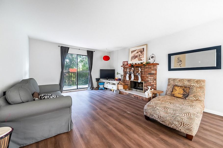 3003 NW Sunnyhurst Road North Vancouver, BC - 4