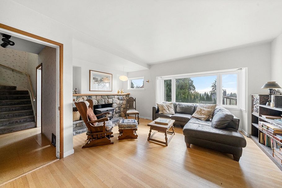 3041 St. Marys Avenue North Vancouver, BC - 8