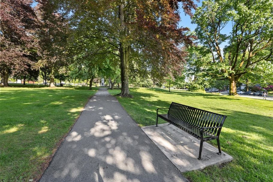 1804 1320 Chesterfield Avenue North Vancouver, BC - 38