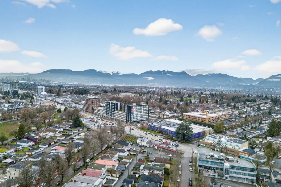 5685 Killarney Street Vancouver, BC - 35