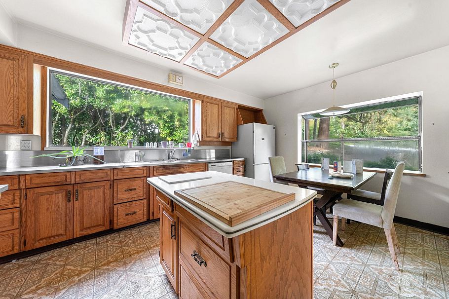 3041 St. Marys Avenue North Vancouver, BC - 10