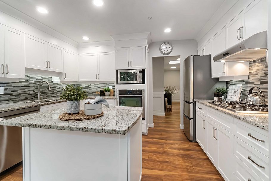 401 1281 Parkgate Avenue North Vancouver, BC - 11