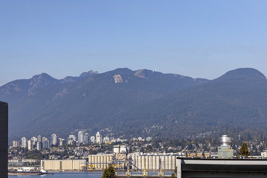 PH20 2150 E Hastings Street Vancouver, BC - 34