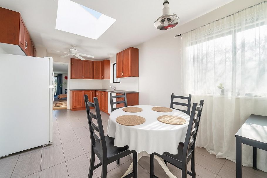 3003 NW Sunnyhurst Road North Vancouver, BC - 8