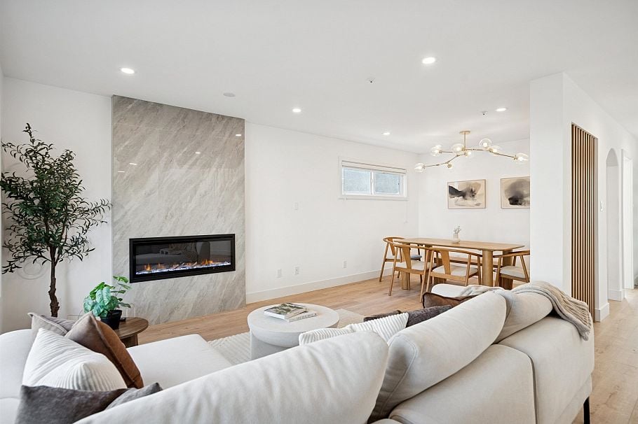 2168 E 8th Avenue Vancouver, BC - 5