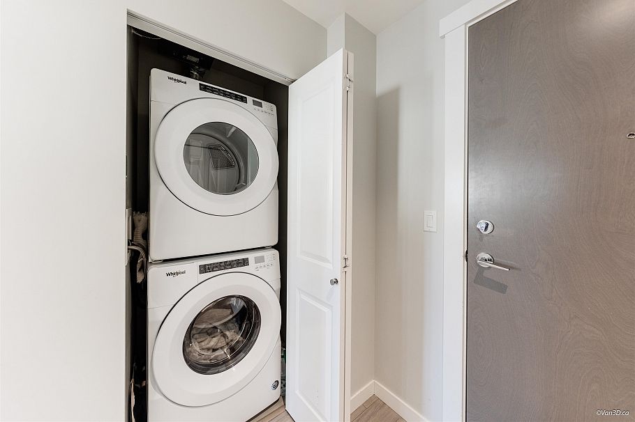 312 2632 Library Lane North Vancouver, BC - 20