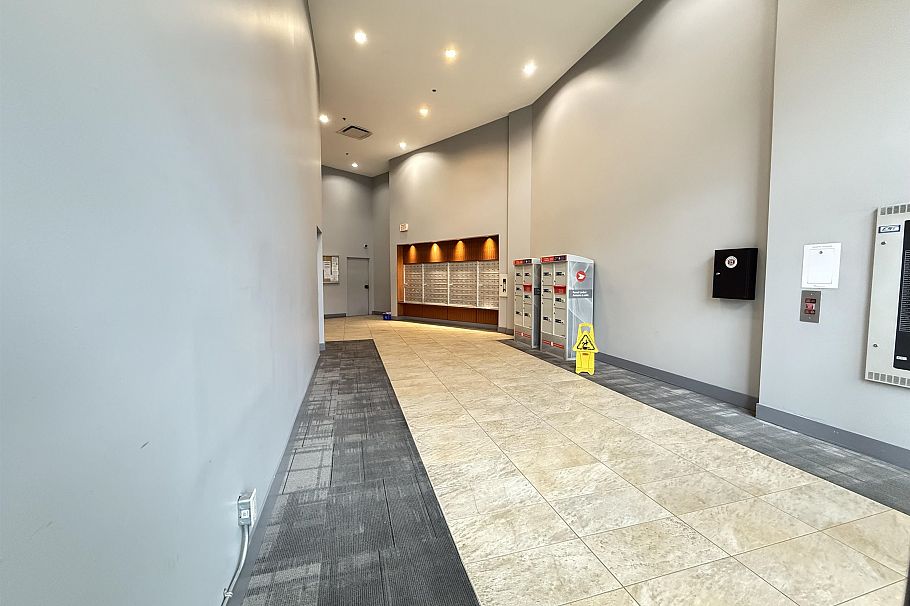 405 4028 Knight Street Vancouver, BC - 5