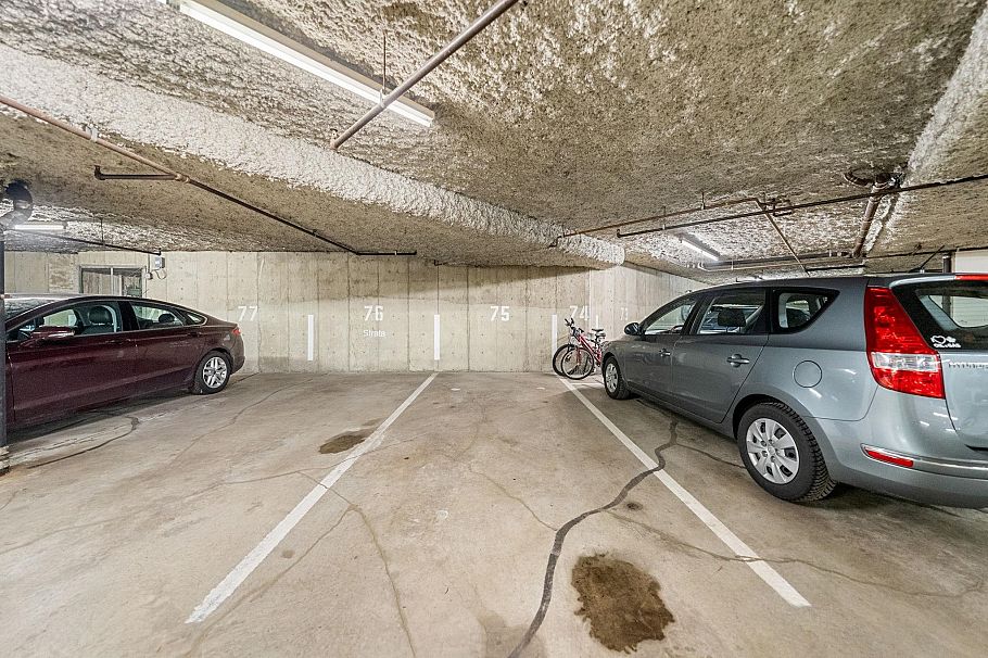 212 2800 Chesterfield Avenue North Vancouver, BC - 33