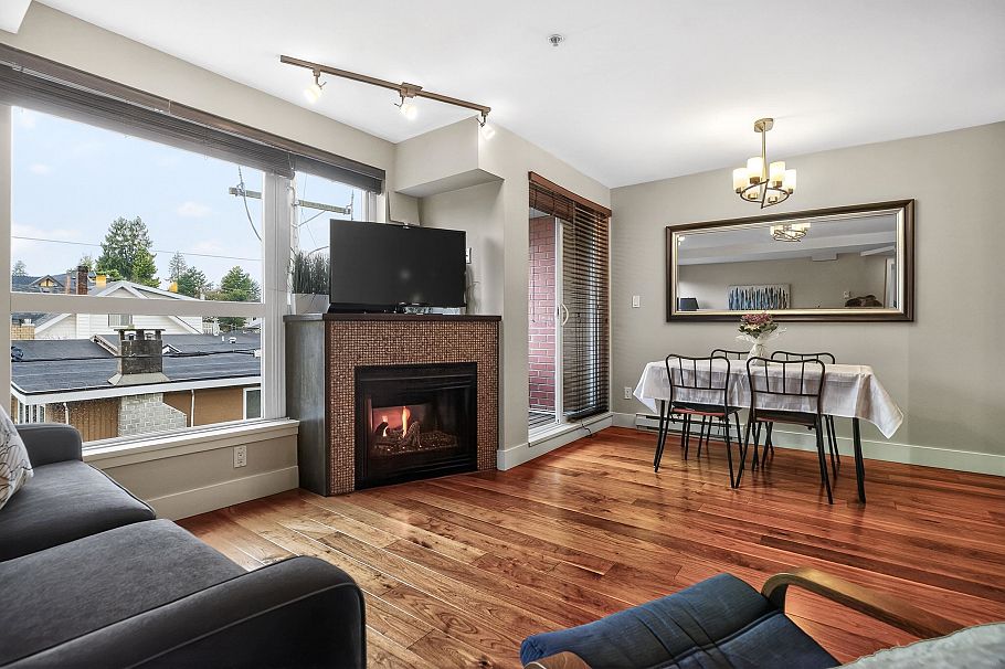 401 3611 W 18th Avenue Vancouver, BC - 2