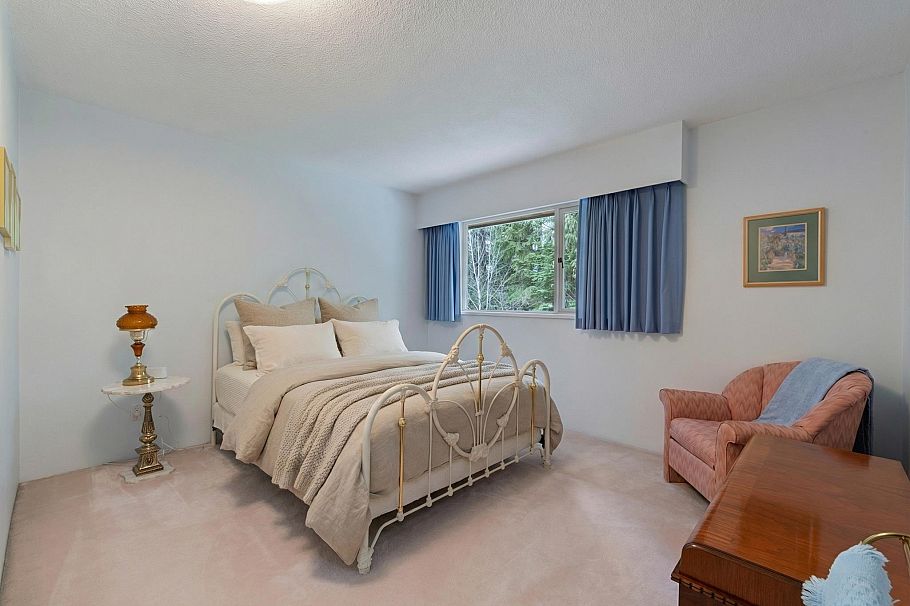 5427 Cliffridge Avenue North Vancouver, BC - 14