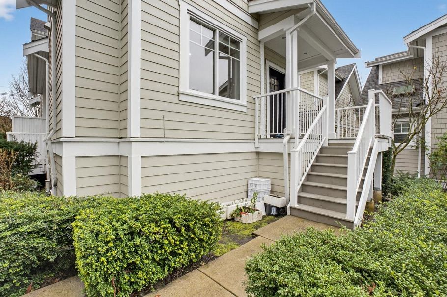 5685 Killarney Street Vancouver, BC - 25