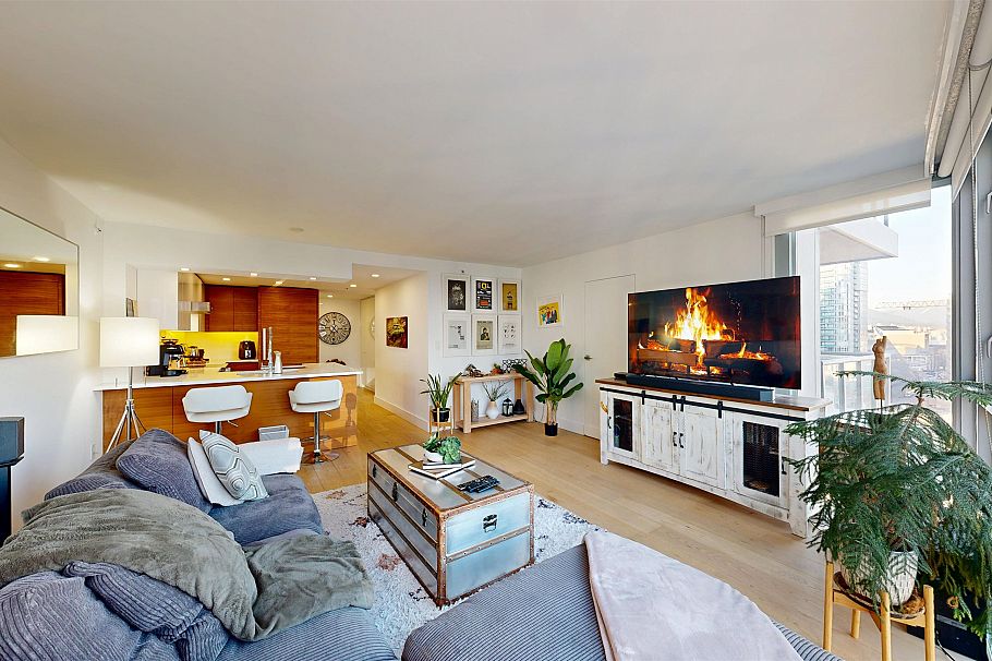 1901 930 Cambie Street Vancouver, BC - 2