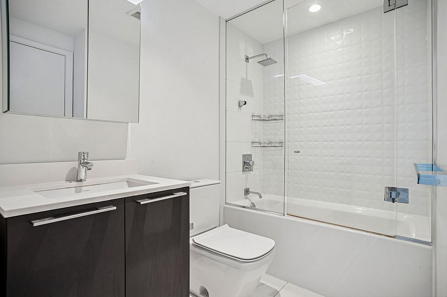 503 4638 Gladstone Street Vancouver, BC - 7