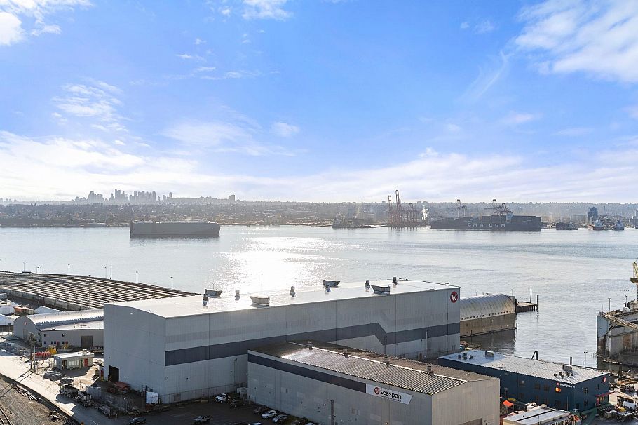 2102 188 E Esplanade Street North Vancouver, BC - 1