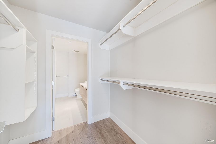 111 3606 Aldercrest Drive North Vancouver, BC - 15