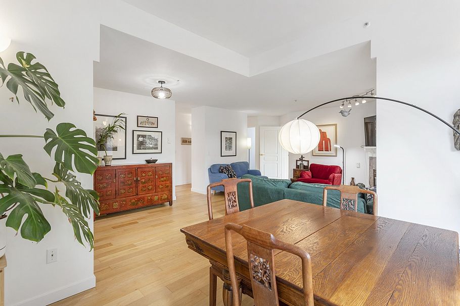 402 4688 W 10th Avenue Vancouver, BC - 9