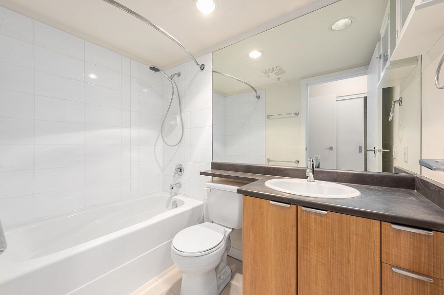 1902 1010 Richards Street Vancouver, BC - 10