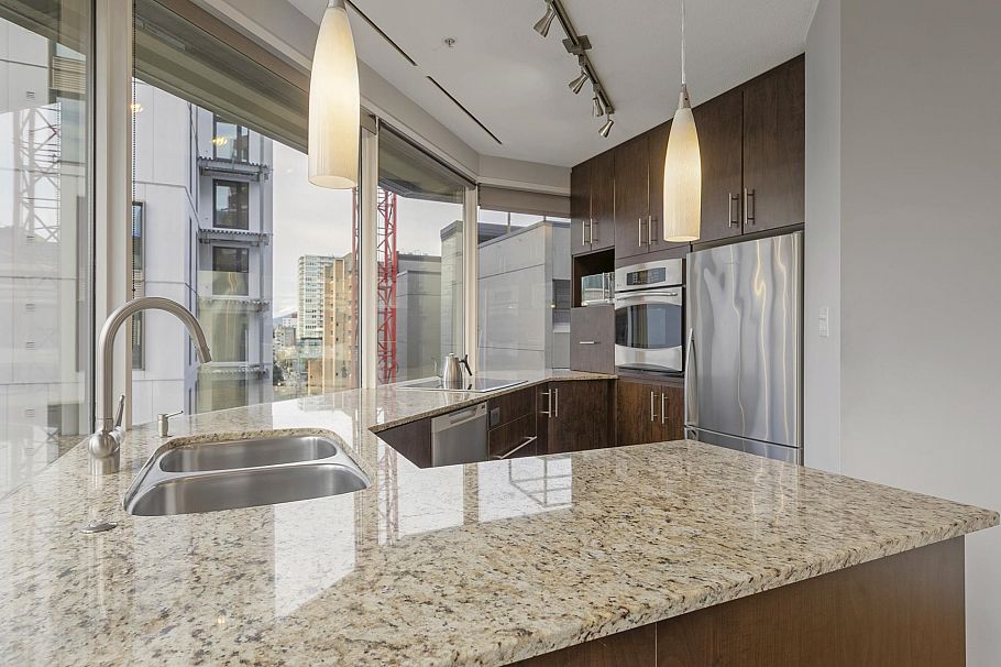 907 1177 Hornby Street Vancouver, BC - 12