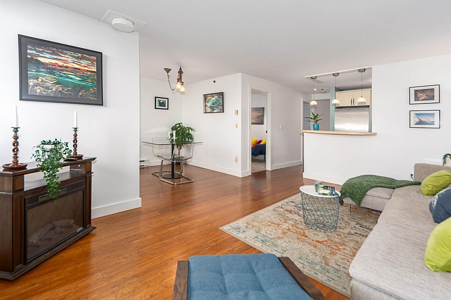 28 1345 W 4th Avenue Vancouver, BC - 18