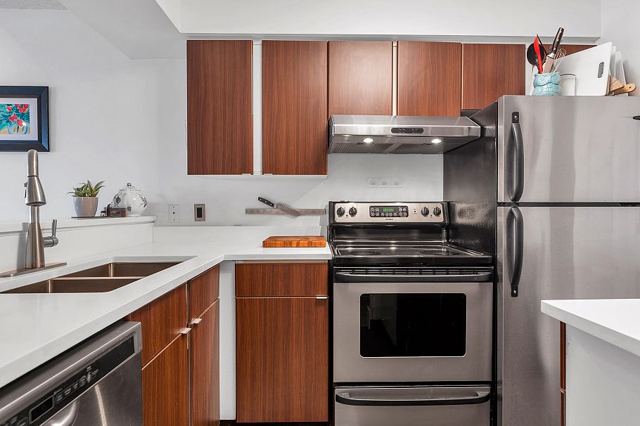 803 1833 Frances Street Vancouver, BC - 25