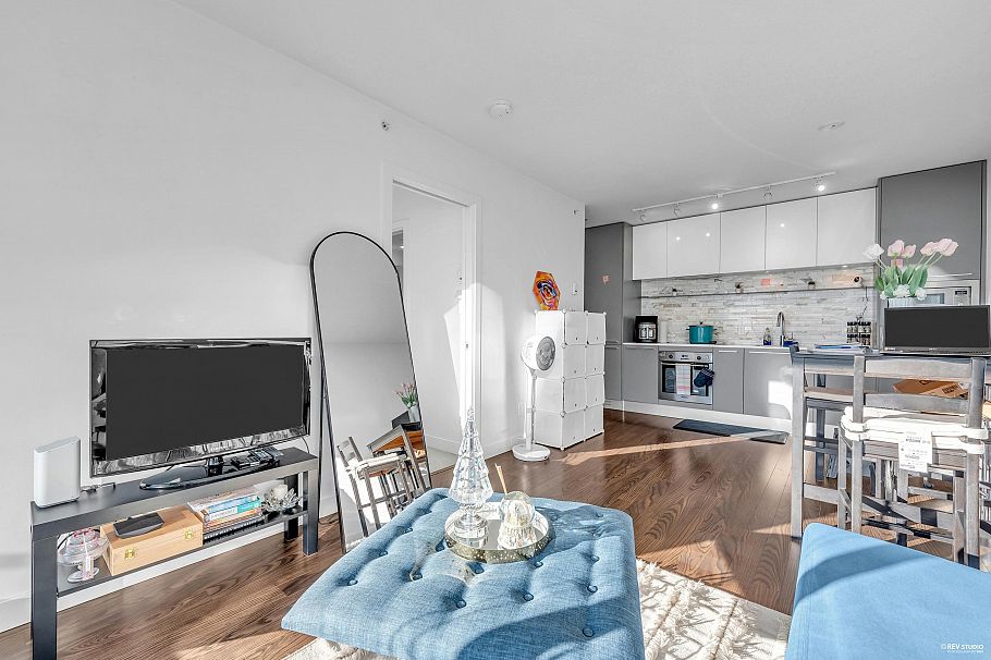 504 8131 Nunavut Lane Vancouver, BC - 6