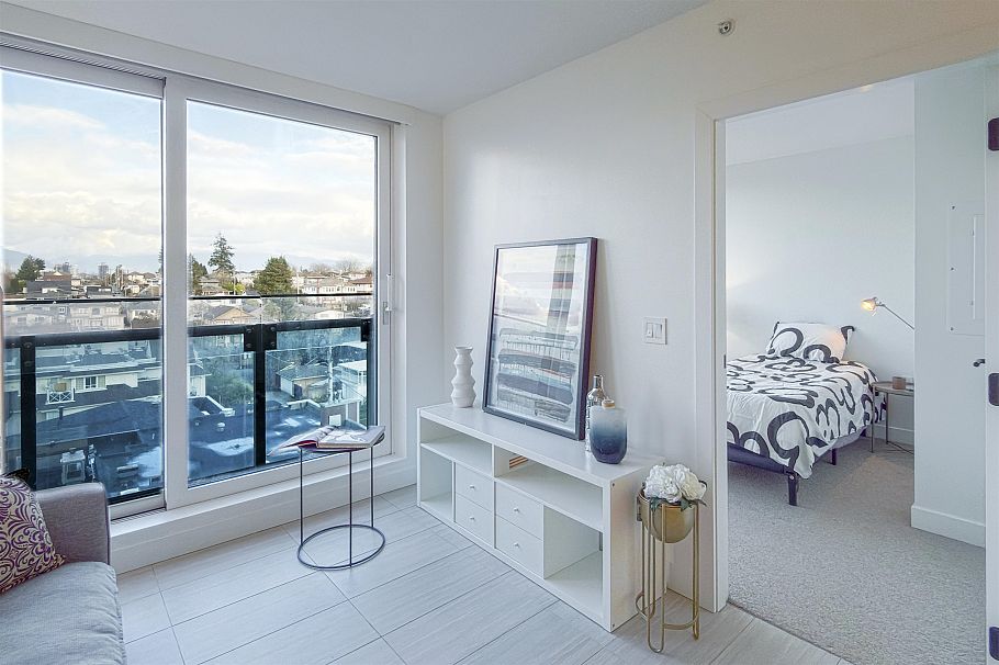 702 5058 Joyce Street Vancouver, BC - 1