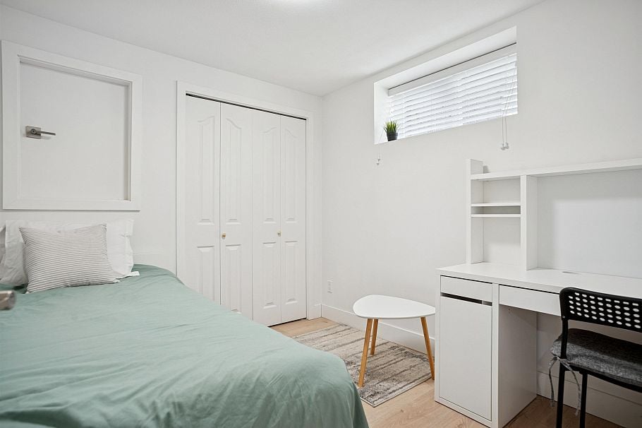 2168 E 8th Avenue Vancouver, BC - 33