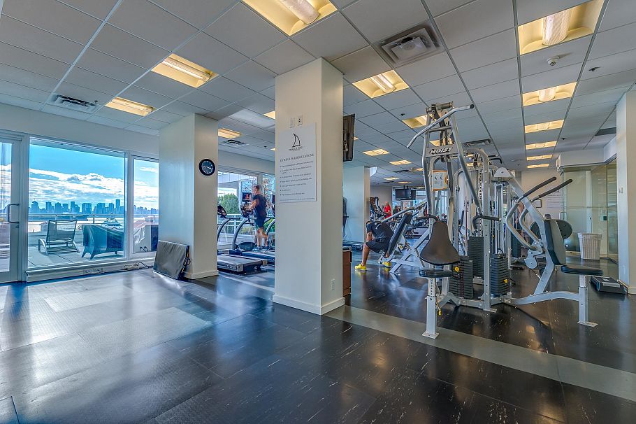 602 133 E Esplanade North Vancouver, BC - 33