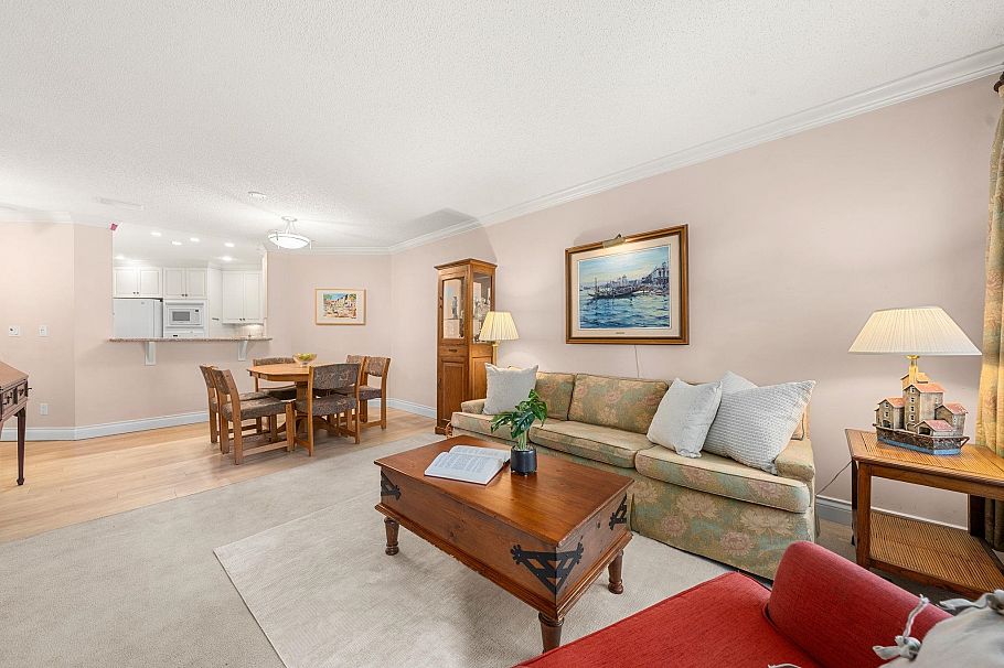 212 2800 Chesterfield Avenue North Vancouver, BC - 5