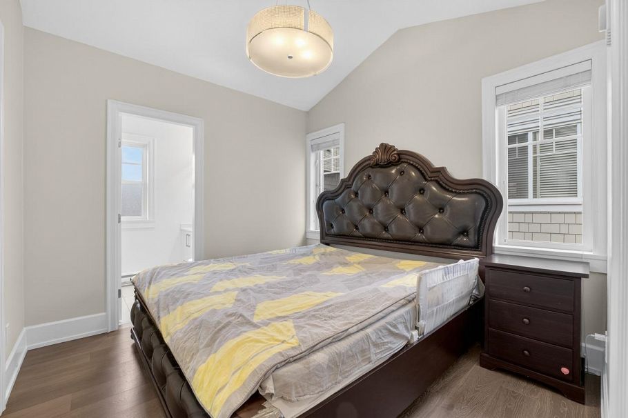 5685 Killarney Street Vancouver, BC - 12