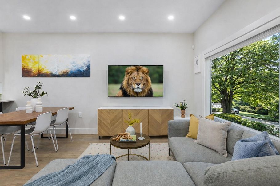 3187 Prince Edward Street Vancouver, BC - 3