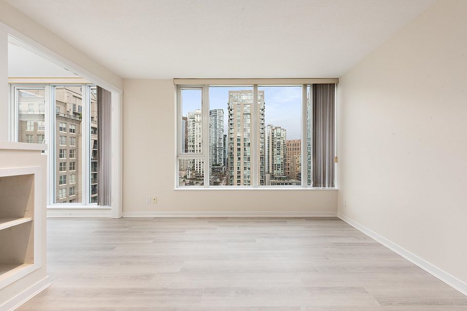 1902 1010 Richards Street Vancouver, BC - 4