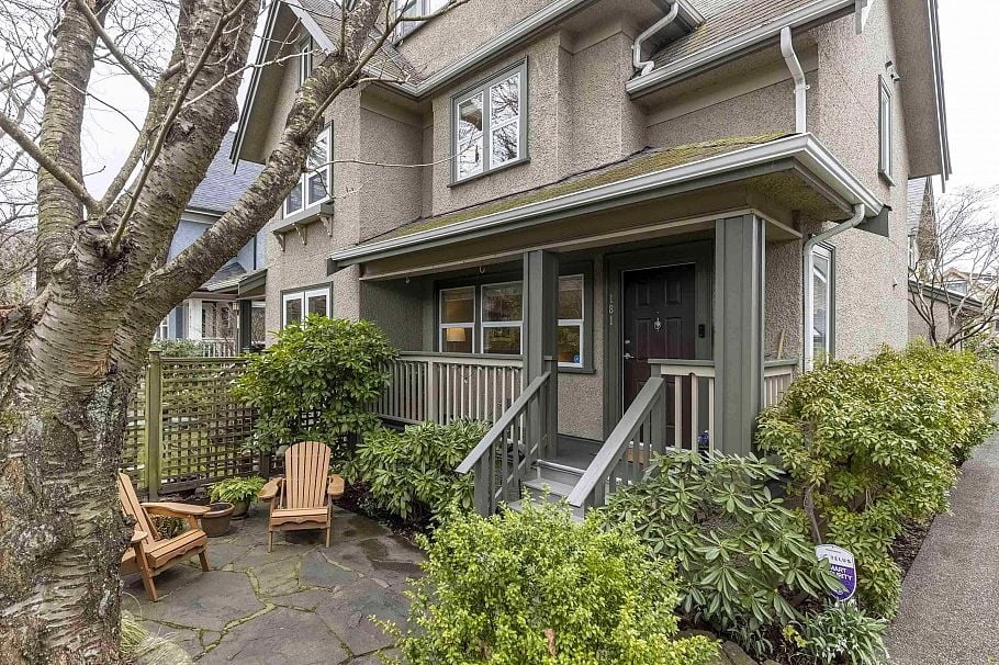 181 W 13th Avenue Vancouver, BC - 1