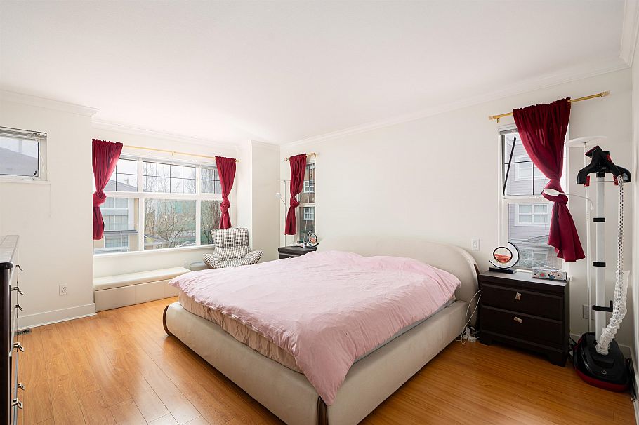 968 Westbury Walk Vancouver, BC - 16