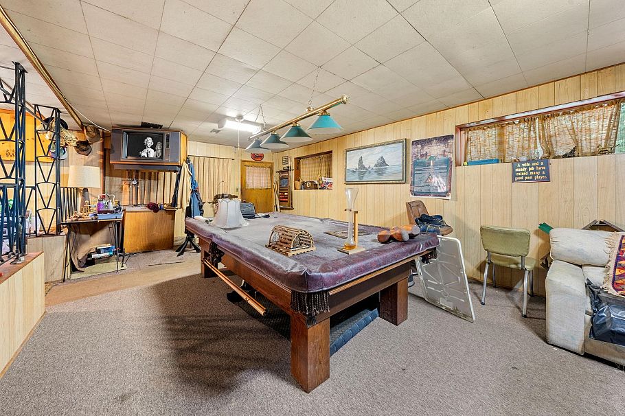 3041 St. Marys Avenue North Vancouver, BC - 23