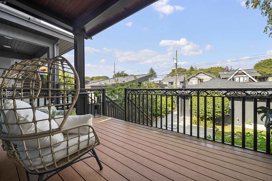 3339 W 27th Avenue Vancouver, BC - 35