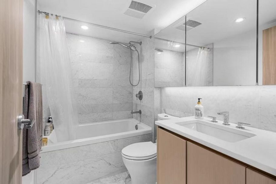 8800 HAZELBRIDGE WAY, Richmond BC V6X 1P6 Richmond, BC - 5