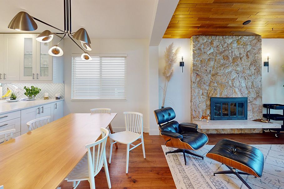 5043 St. Margarets Street Vancouver, BC - 3