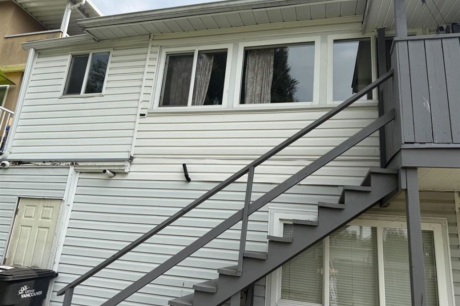 8125 St. George Street Vancouver, BC - 15