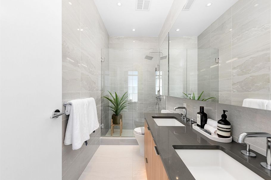 2206 3430 E Kent Avenue South Vancouver, BC - 12