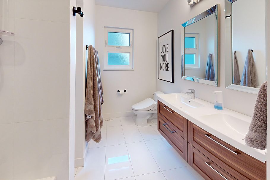 5043 St. Margarets Street Vancouver, BC - 12