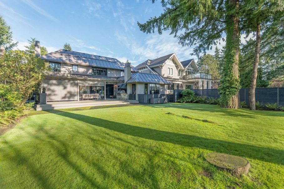 4178 Doncaster Way Vancouver, BC - 39