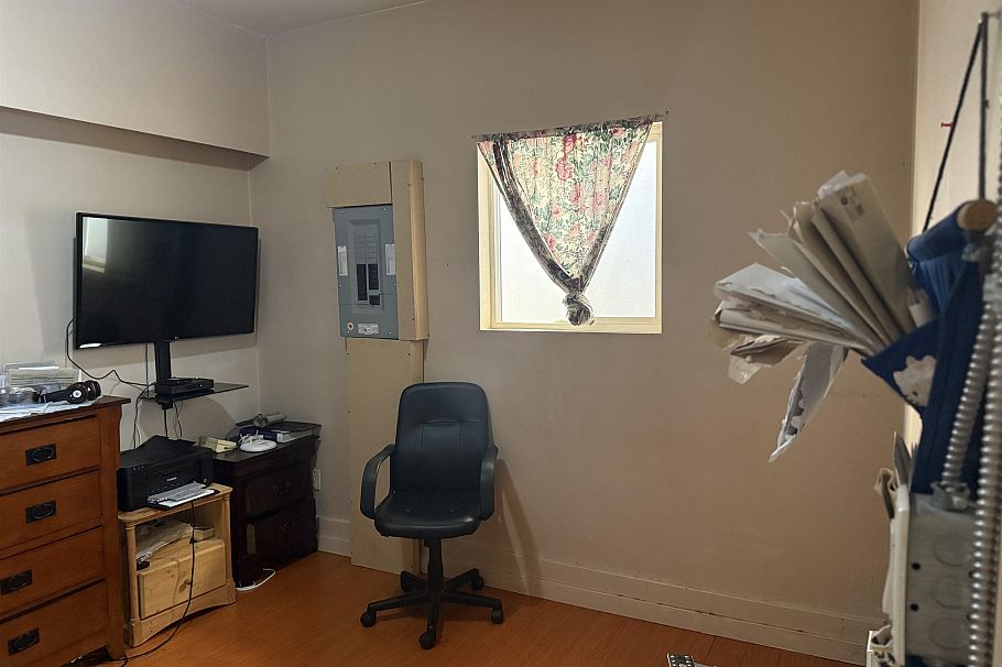 8125 St. George Street Vancouver, BC - 25