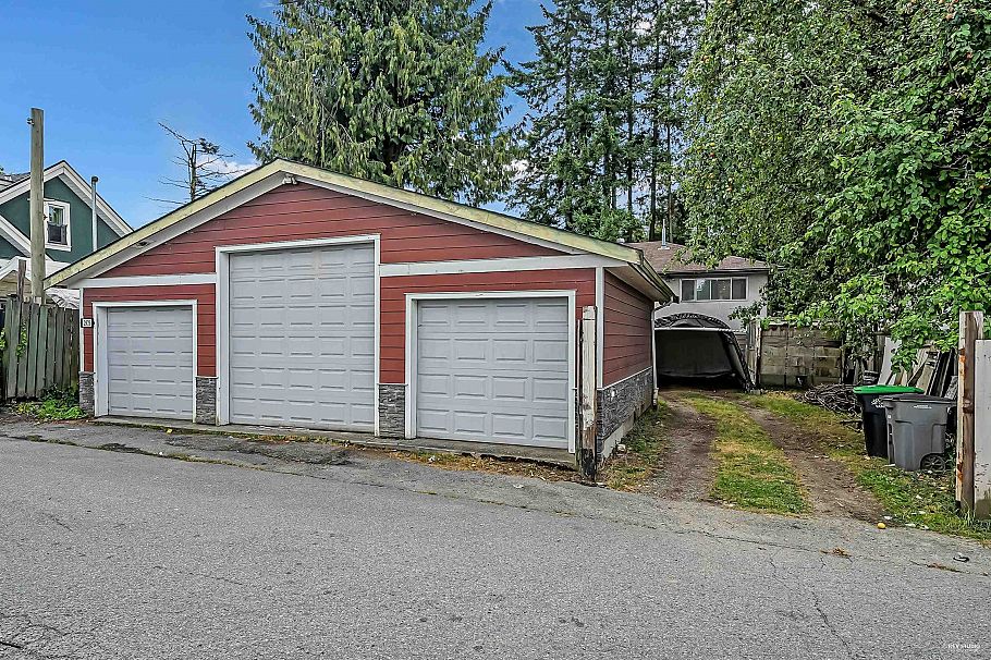 2975 E 41st Avenue Vancouver, BC - 19