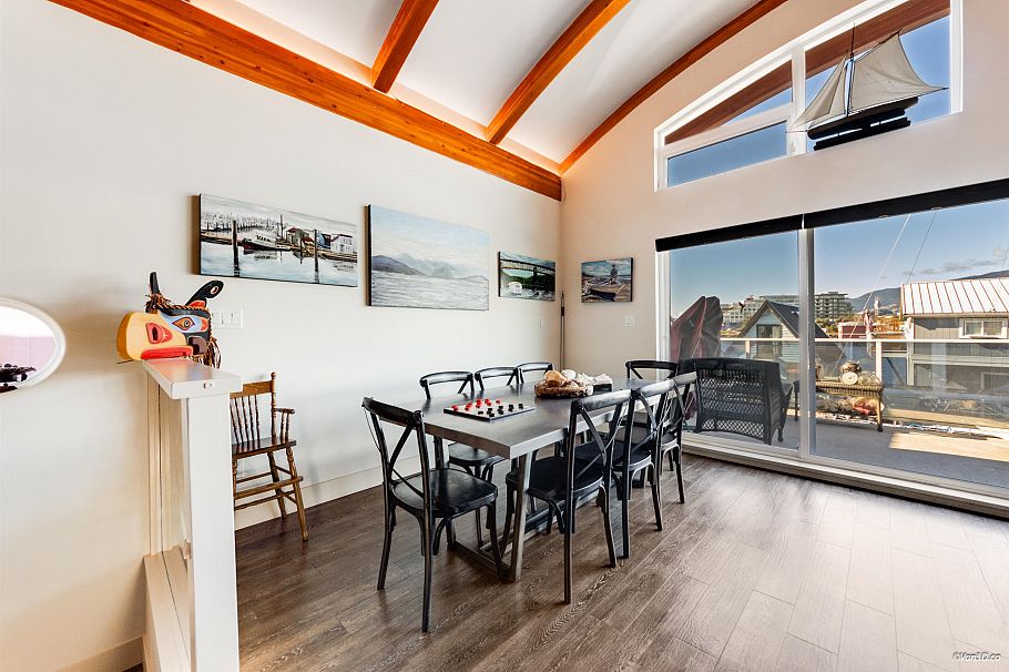 29 415 Esplanade Avenue North Vancouver, BC - 9