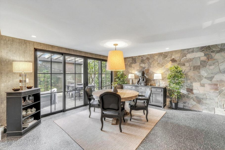 4178 Doncaster Way Vancouver, BC - 8