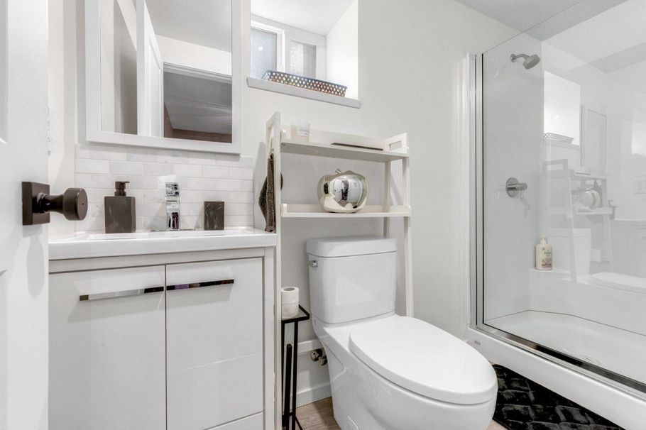 4178 Doncaster Way Vancouver, BC - 36